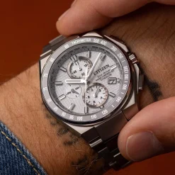 AT8391-52H                                        Ferngesteuert                                        Herren Super Titanium ™ | weiß | ø 40.5mm