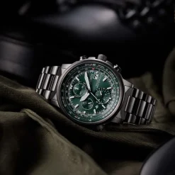 AT8304-57W                                        Promaster Sky                                        Herren Edelstahl | grün