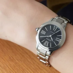 EM1160-58E               Damen Edelstahl | schwarz