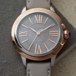 EM1166-01Z                                        Citizen L                                        Damen Ecopet® Synthetisches Material | grau | ø 30mm